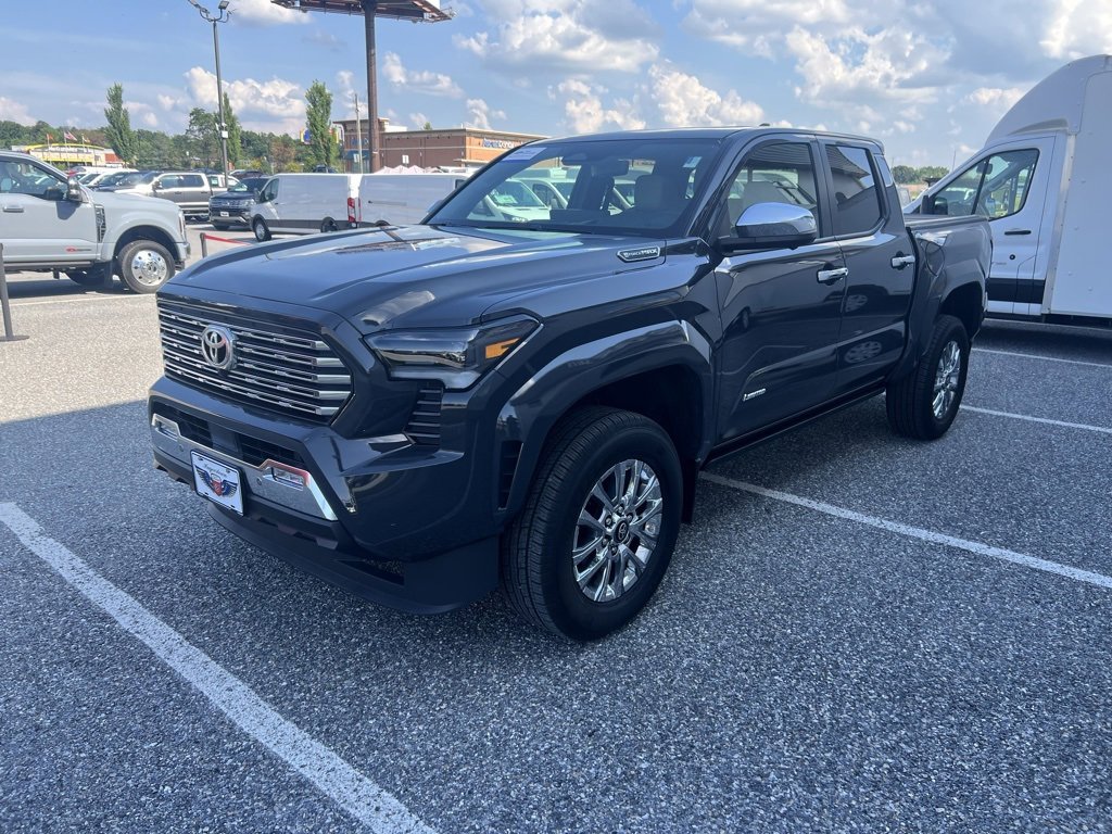 Used 2024 Toyota Tacoma Limited image 4