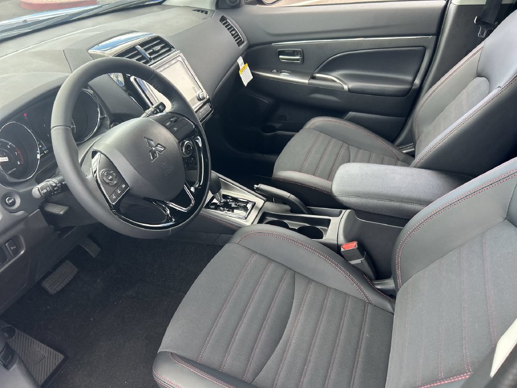 New 2027 Mitsubishi Outlander Sport SE FWD image 6