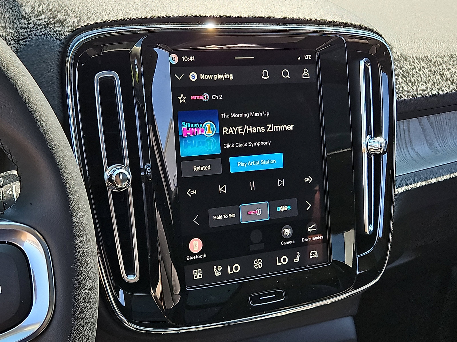 New 2026 Volvo XC40 B5 Plus w/ Climate Package AWD/4WD image 15
