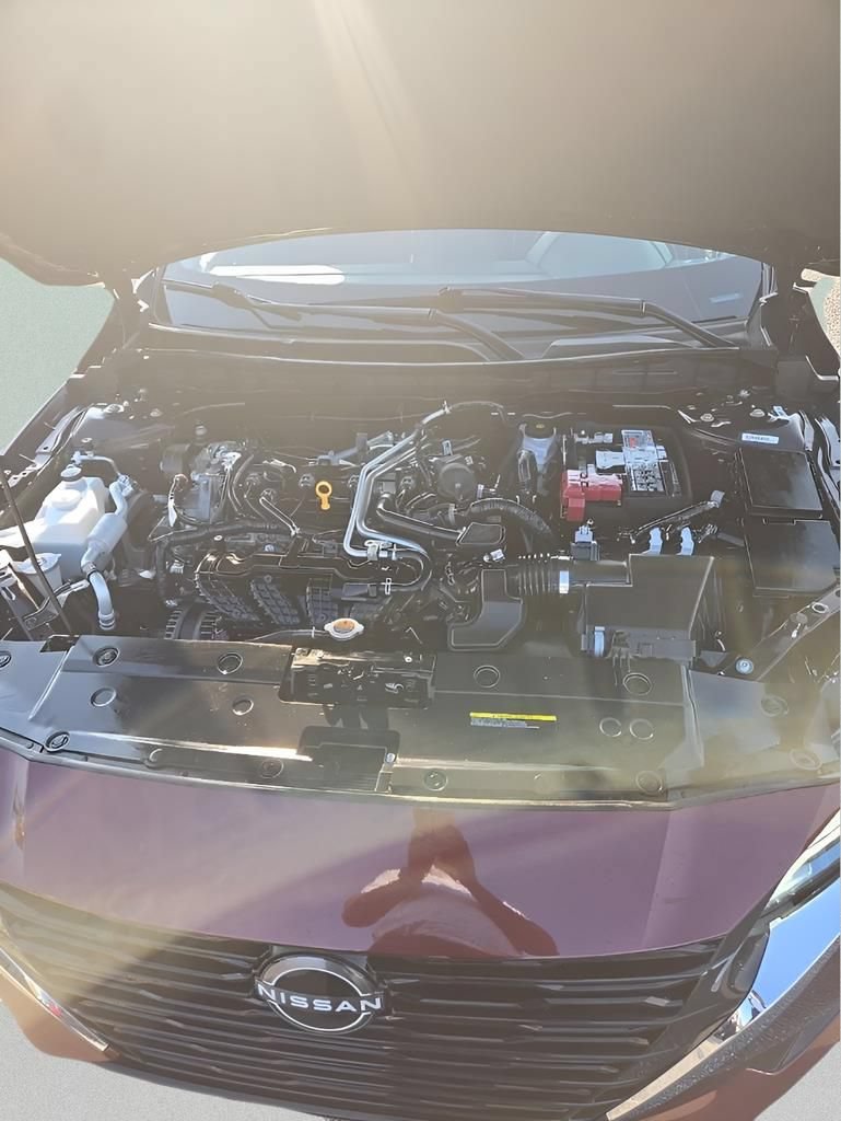 Used 2025 Nissan Altima 2.5 SV FWD image 8