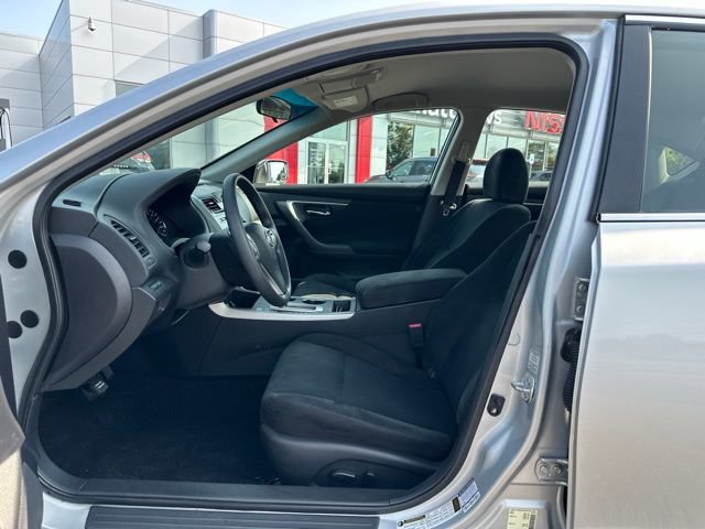 Used 2015 Nissan Altima 2.5 S w/ Power Driver Seat Package FWD image 10