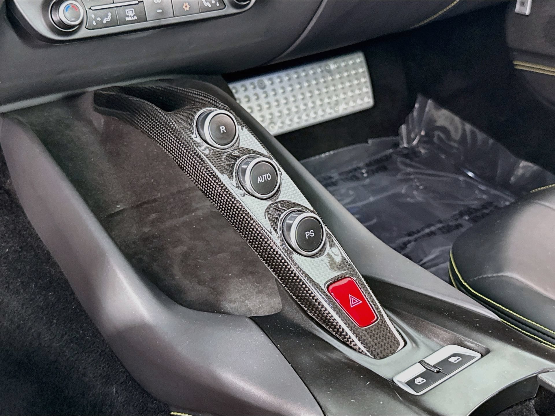 Certified 2018 Ferrari 812 Superfast RWD image 15