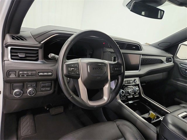 Used 2023 GMC Yukon Denali w/ Max Trailering Package image 17