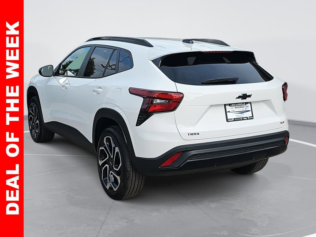 New 2025 Chevrolet Trax RS w/ Sunroof Package image 5