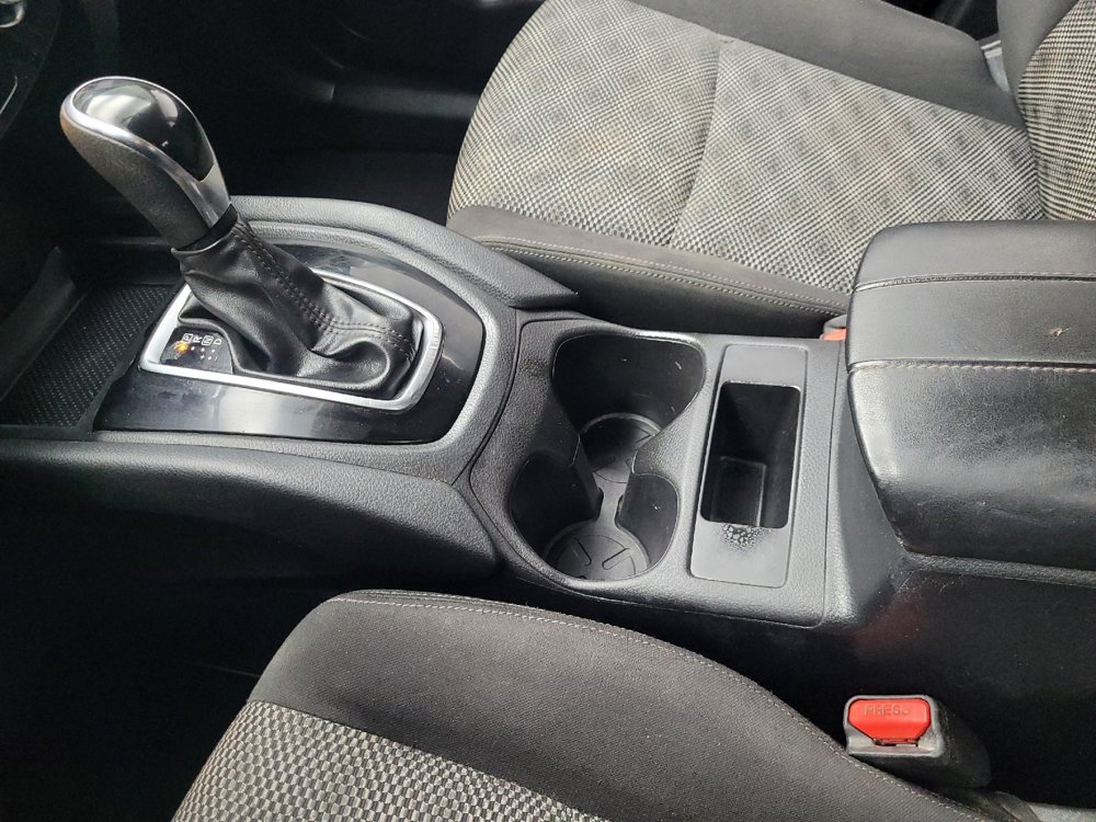 Used 2018 Nissan Rogue Sport SV image 26