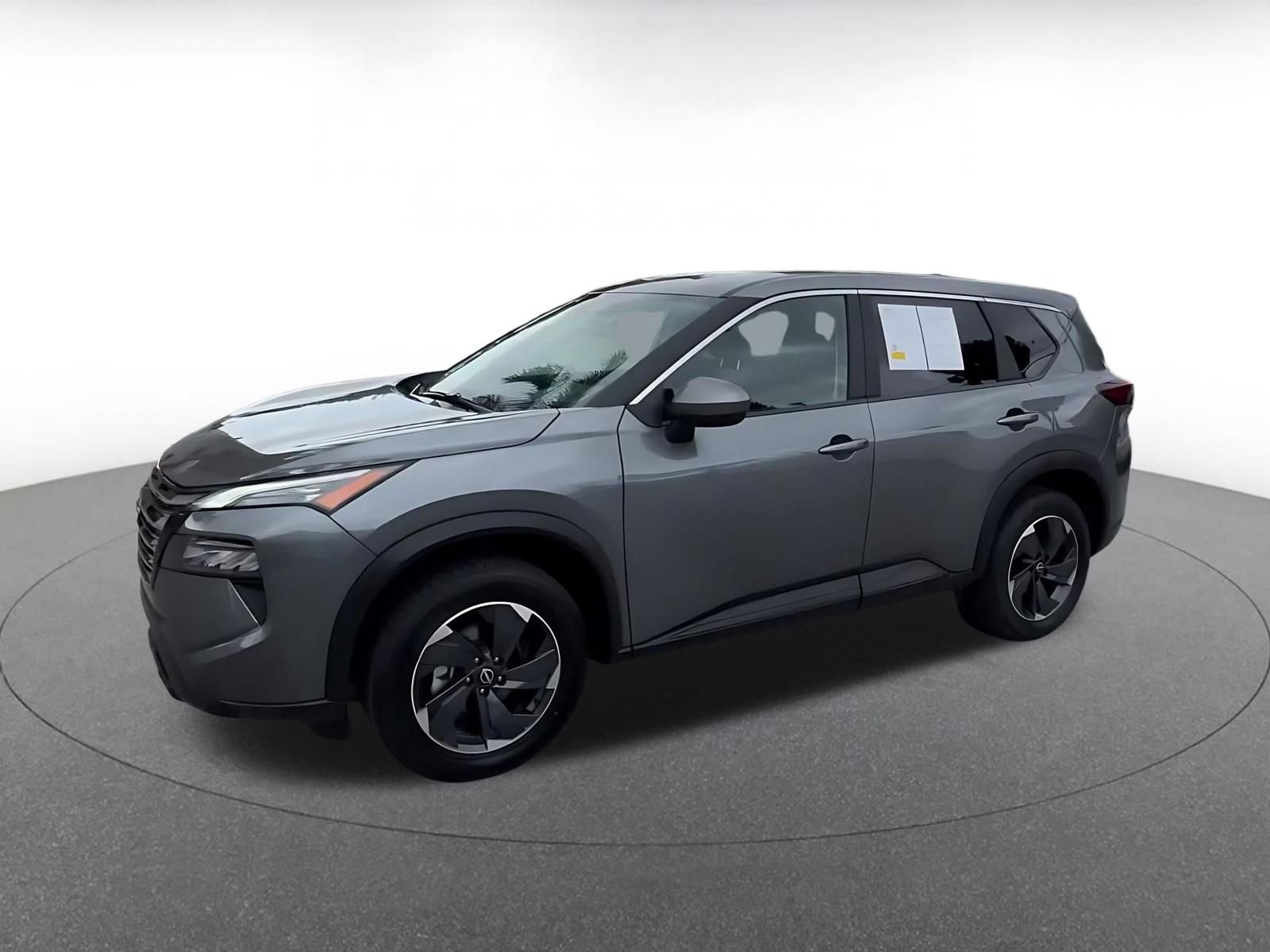 Used 2025 Nissan Rogue SV FWD image 8