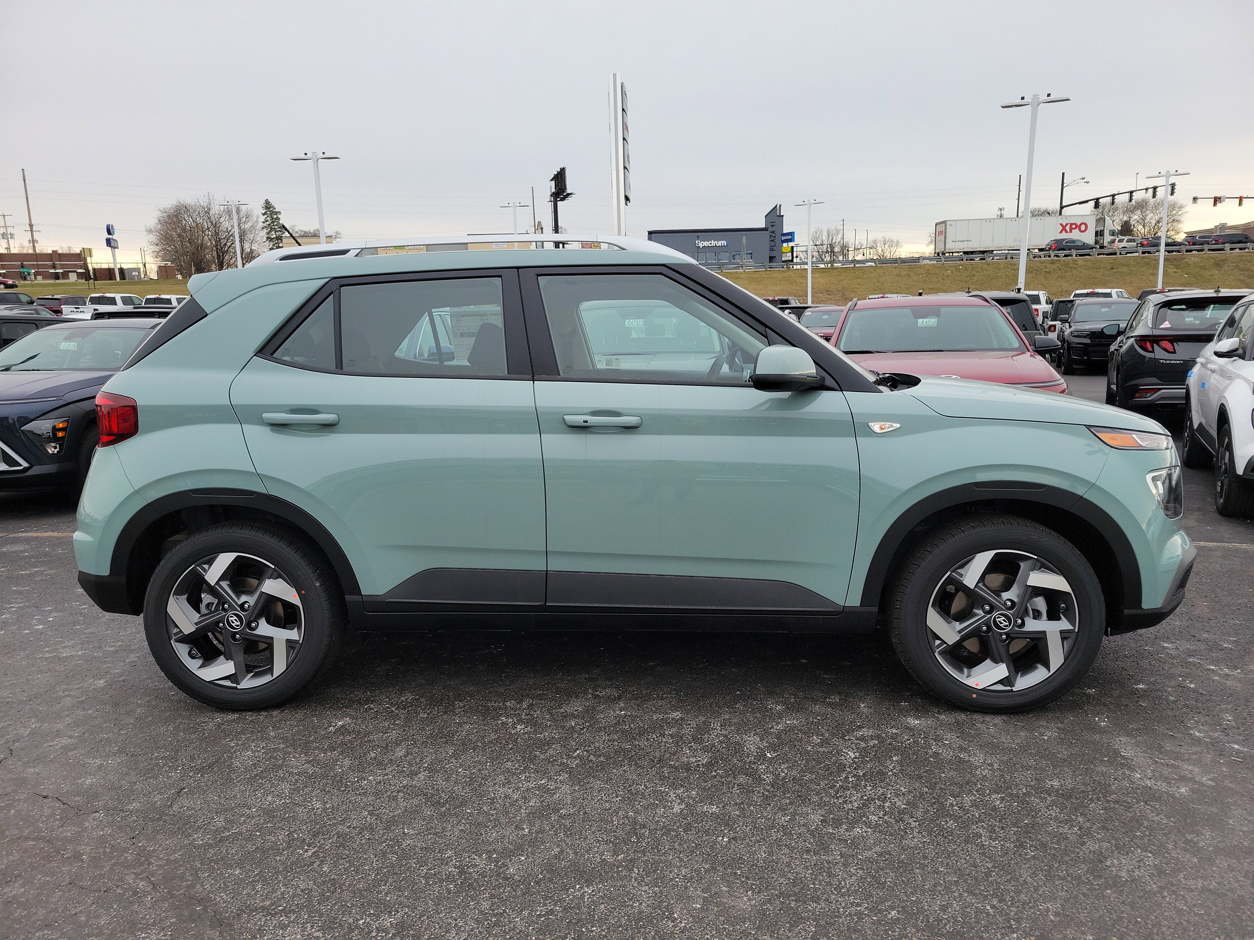 New 2026 Hyundai Venue SEL image 3