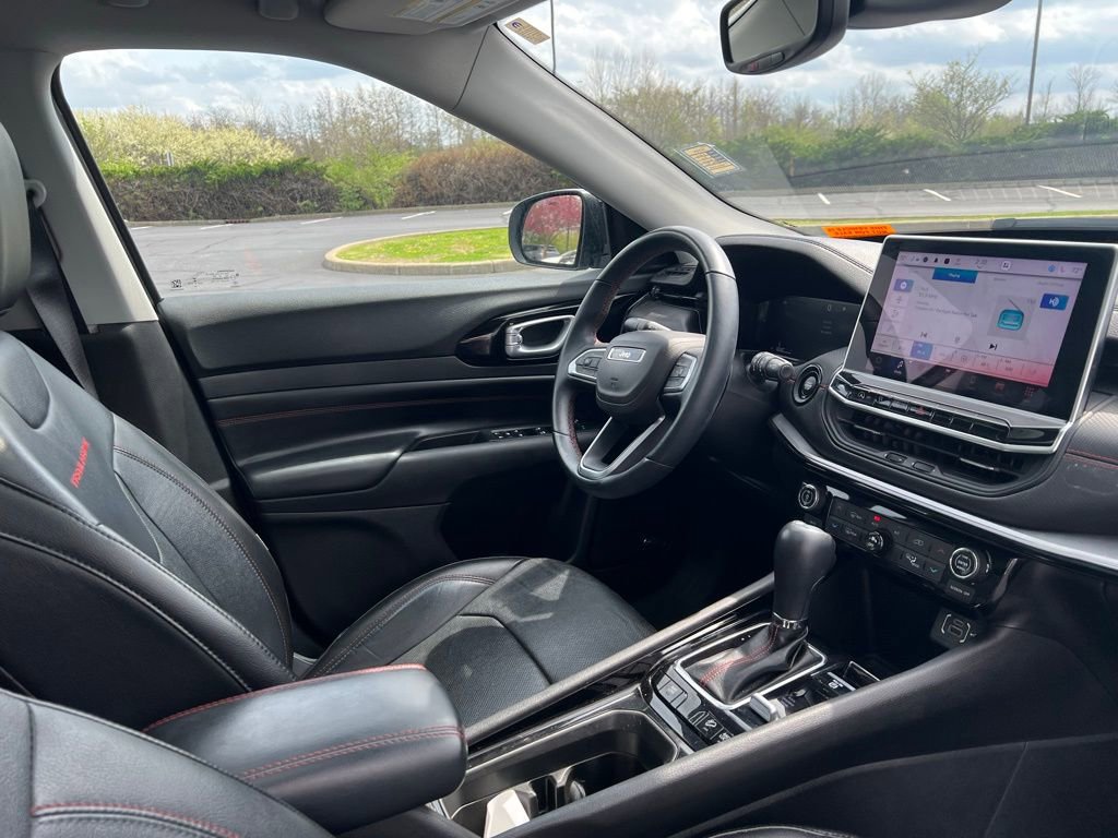 Used 2022 Jeep Compass Trailhawk w/ Trailhawk Elite Group image 9