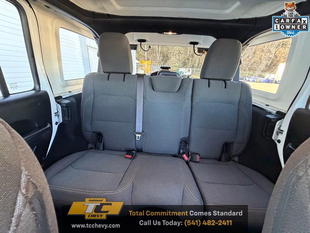 Used 2024 Jeep Wrangler Sport S image 17