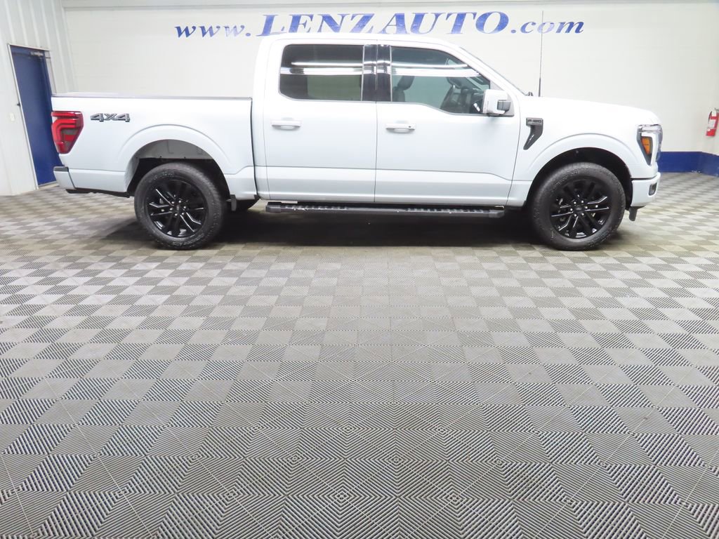 Used 2025 Ford F150 Lariat AWD/4WD image 2