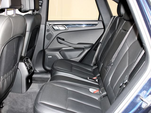 Used 2018 Porsche Macan AWD/4WD image 21