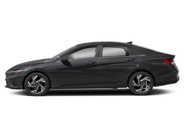 Used 2025 Hyundai Elantra Limited FWD image 3
