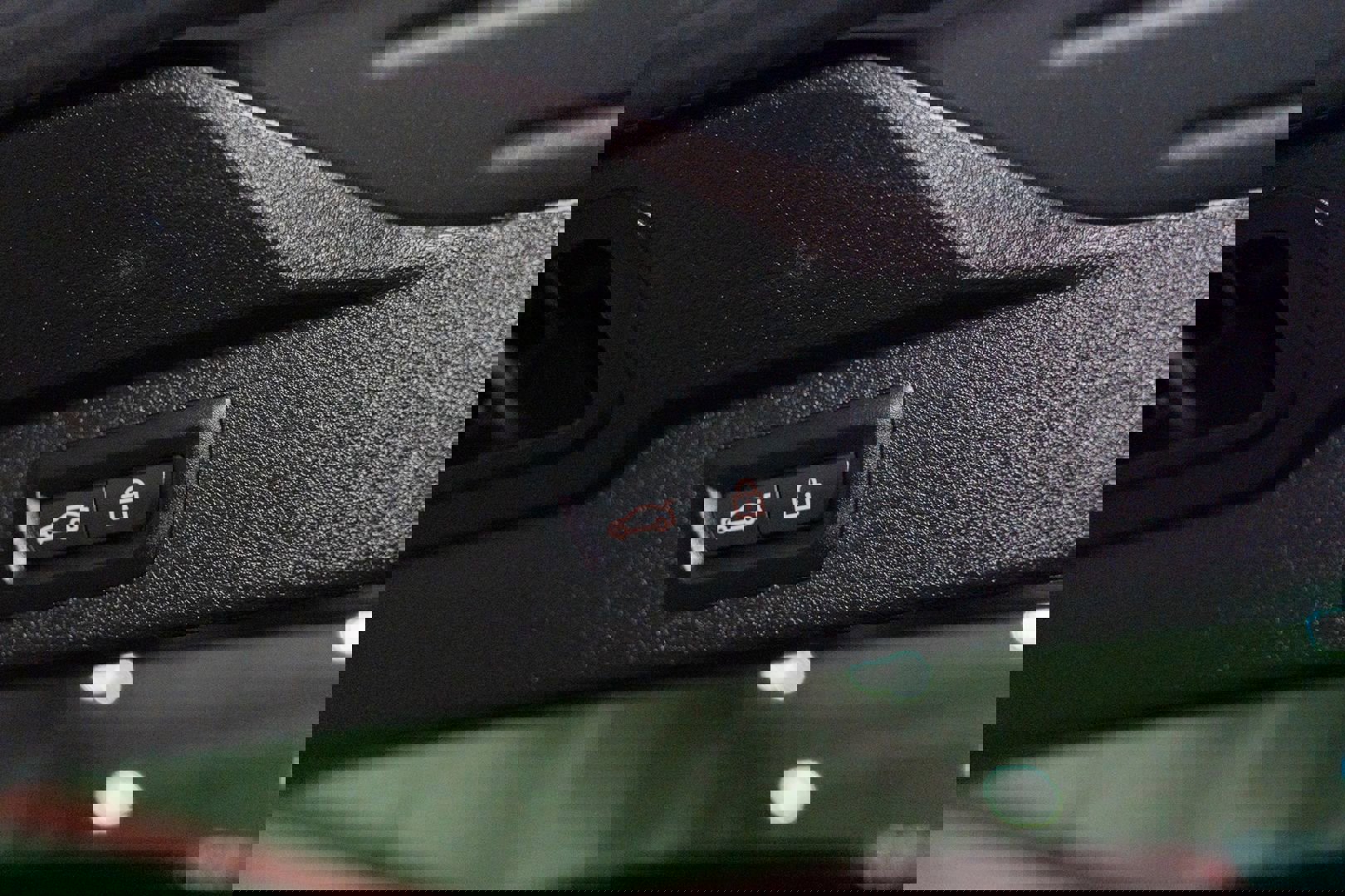 Used 2018 BMW X5 xDrive50i w/ M Sport Package image 33