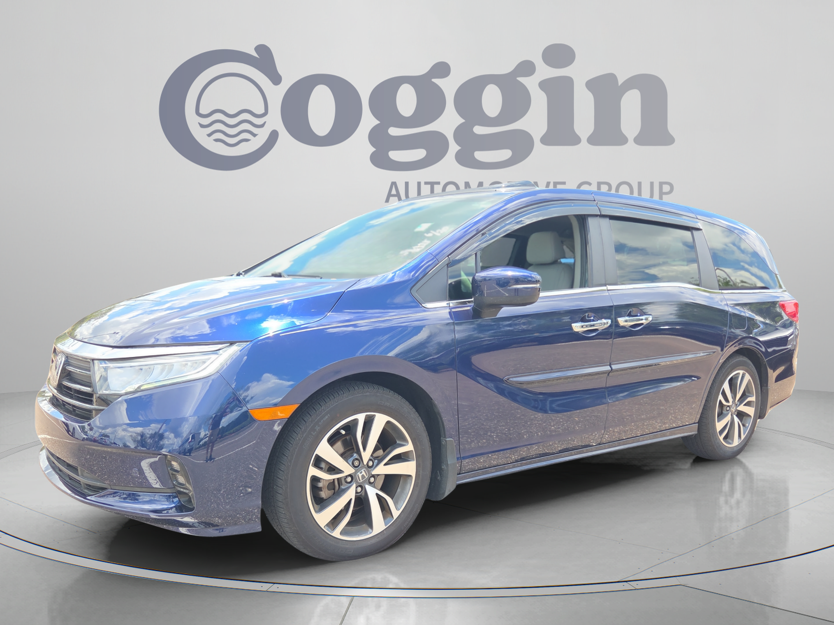 Certified 2023 Honda Odyssey Touring image 1