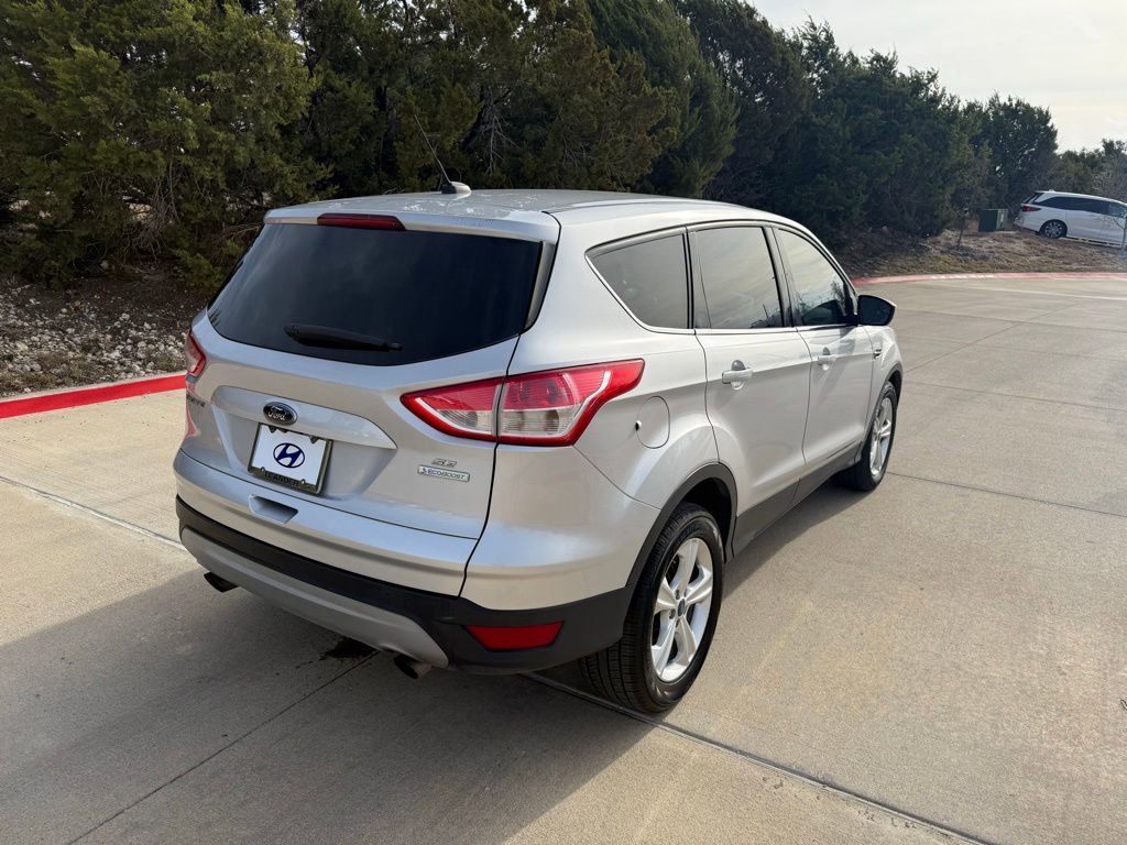 Used 2016 Ford Escape SE image 5