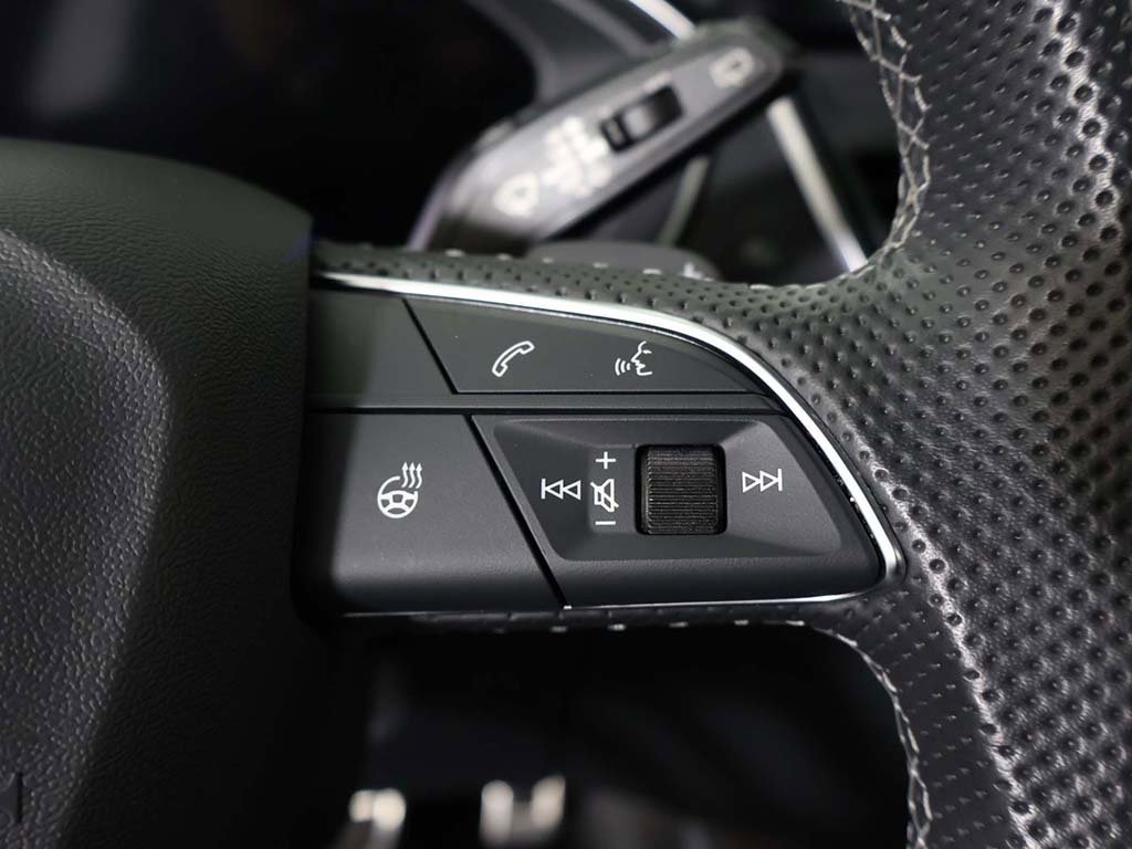 Used 2022 Audi SQ5 Premium Plus w/ Premium Plus Package image 47