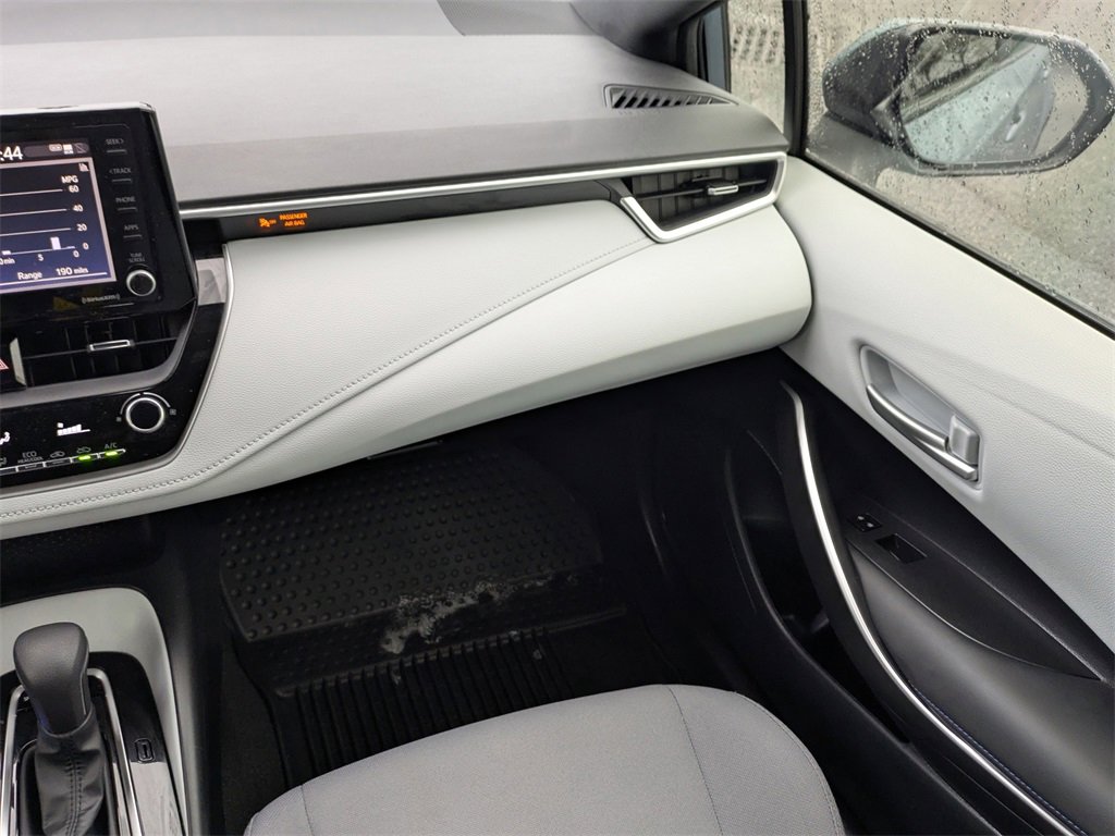 Used 2022 Toyota Corolla SE image 17