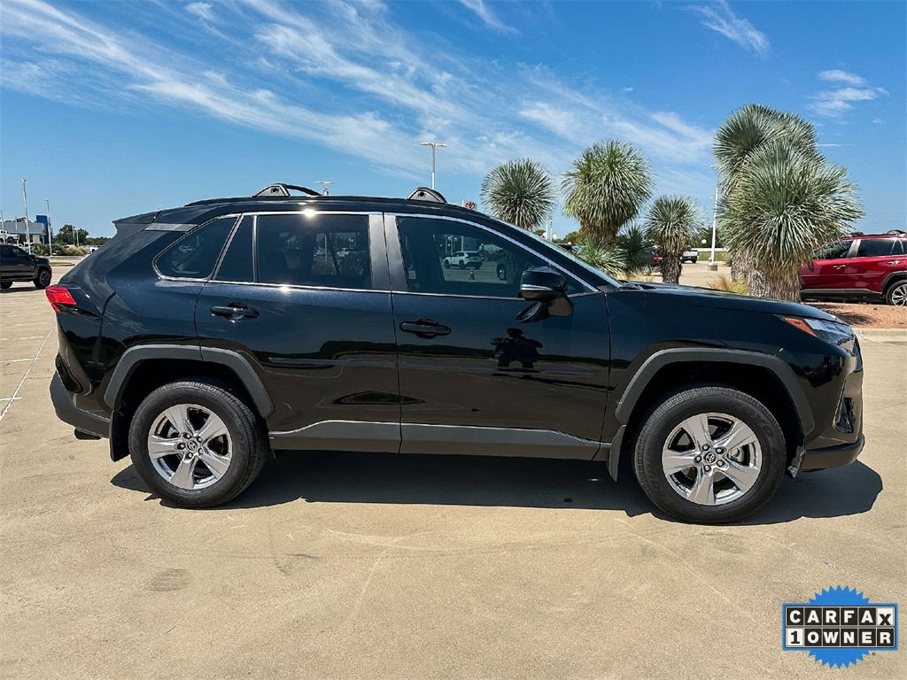 Used 2025 Toyota RAV4 XLE image 2