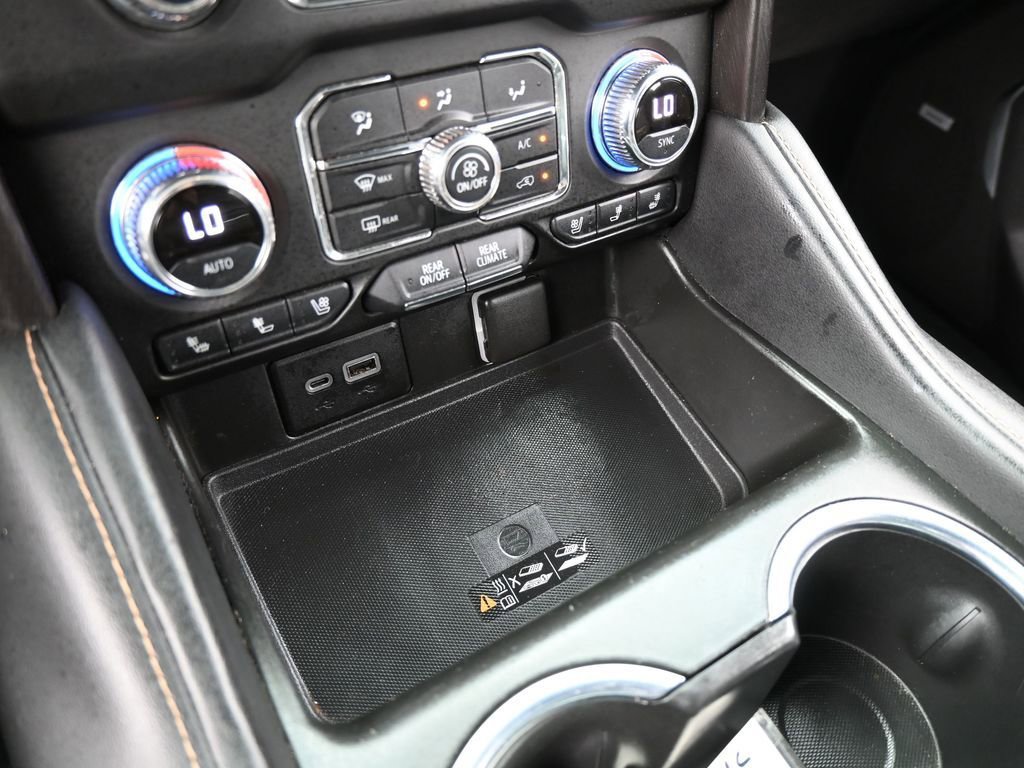 Used 2022 GMC Yukon XL AT4 w/ AT4 Premium Package image 35
