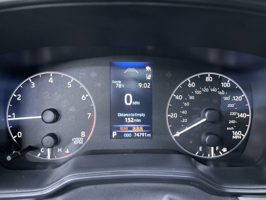 Used 2023 Toyota Corolla SE w/ SE Premium Package image 19