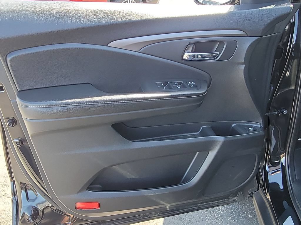 Used 2024 Honda Ridgeline Sport image 21