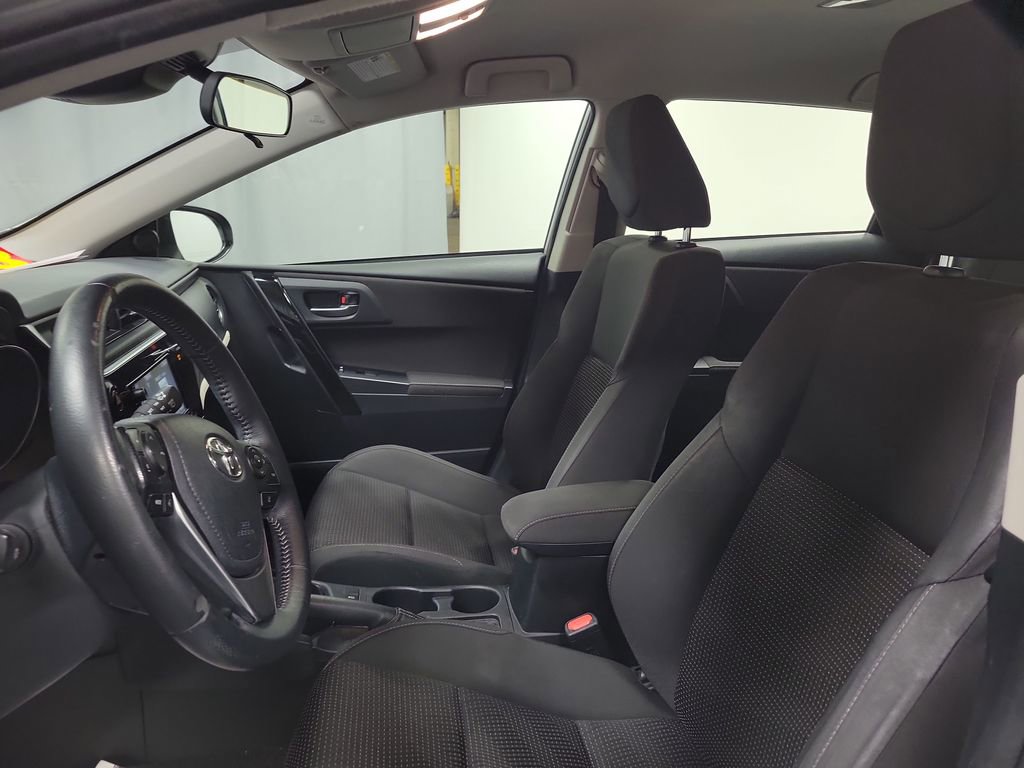 Used 2017 Toyota Corolla iM image 12