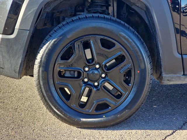 Used 2018 Jeep Renegade Trailhawk w/ UConnect 8.4 Nav Group image 19