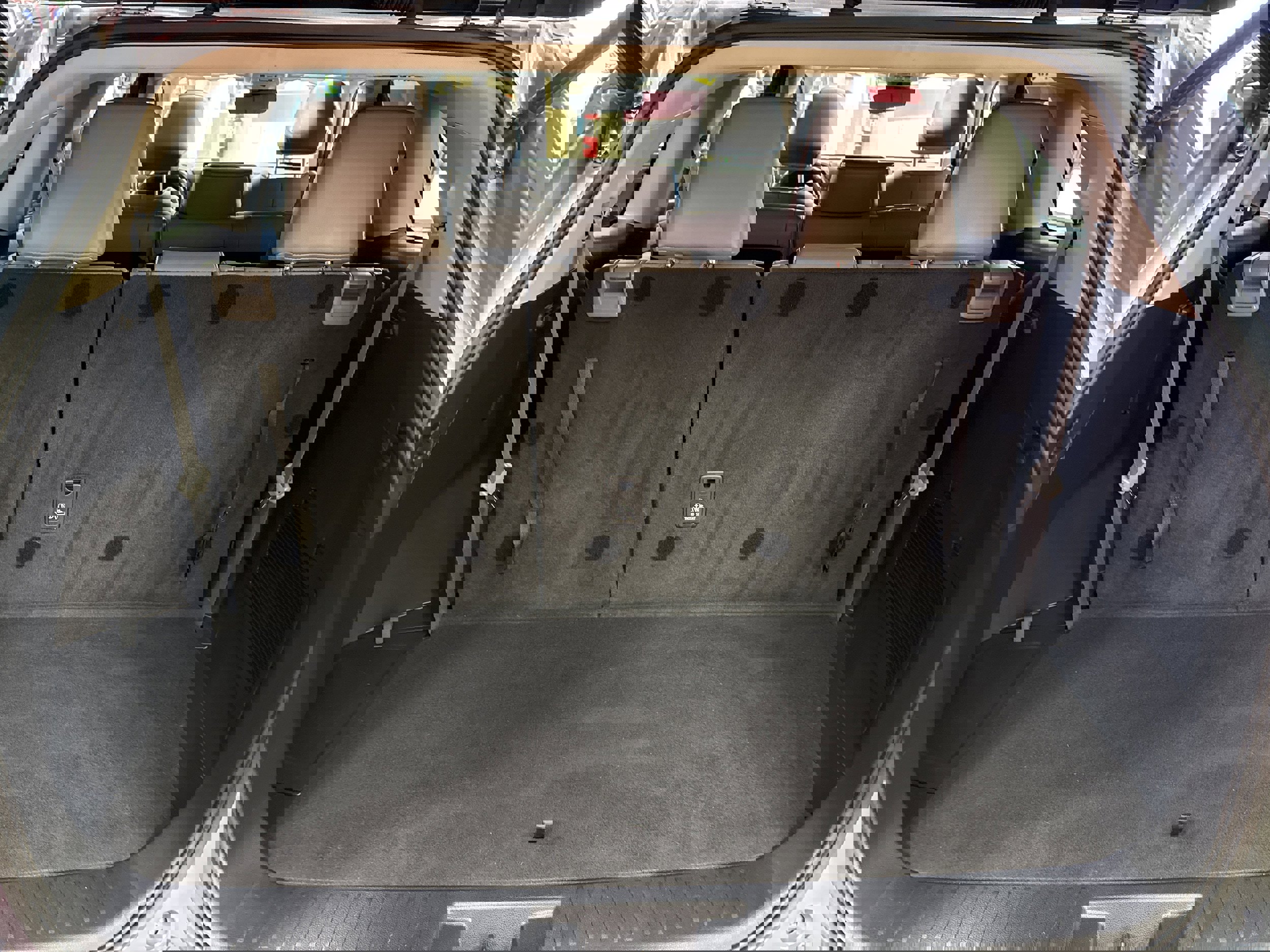 Used 2021 Toyota Highlander XLE image 23