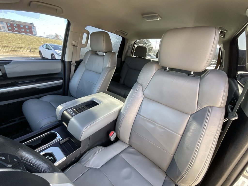 Used 2016 Toyota Tundra Limited image 10