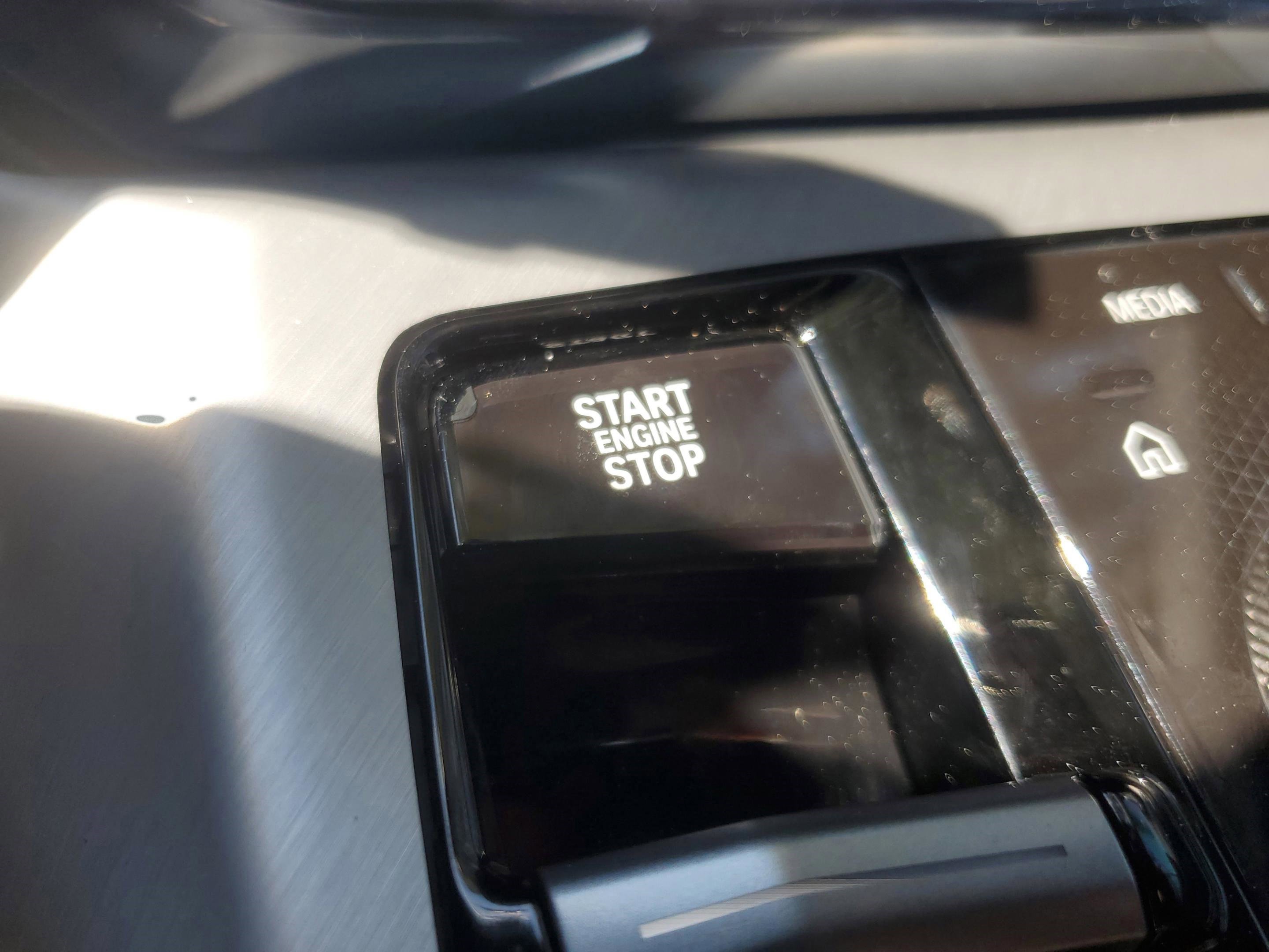 Used 2025 BMW X3 xDrive30i w/ Premium Package image 31