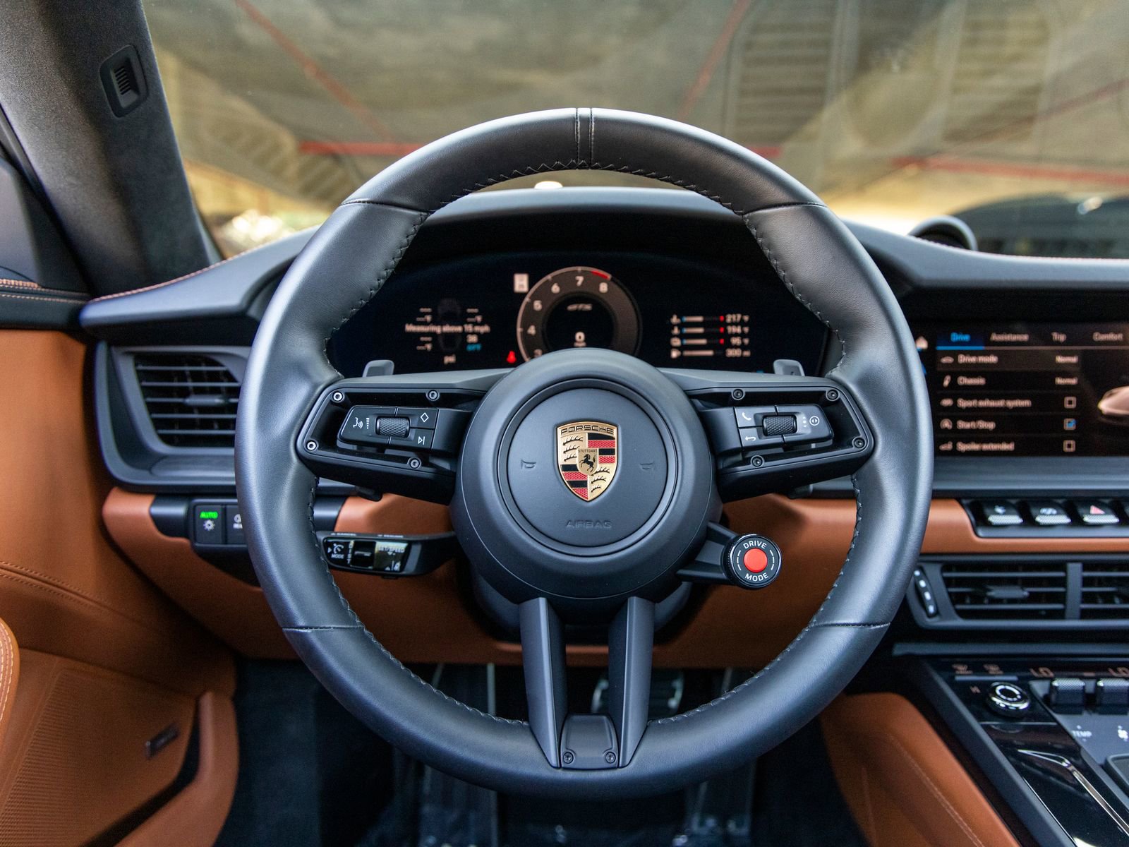 Certified 2025 Porsche 911 Carrera GTS RWD image 29