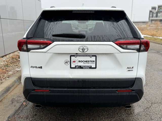 Used 2022 Toyota RAV4 XLE image 34
