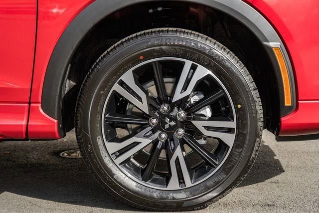 New 2026 Mitsubishi Eclipse Cross SEL image 17