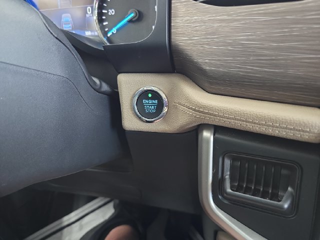 Used 2024 Ford Expedition Limited AWD/4WD image 25
