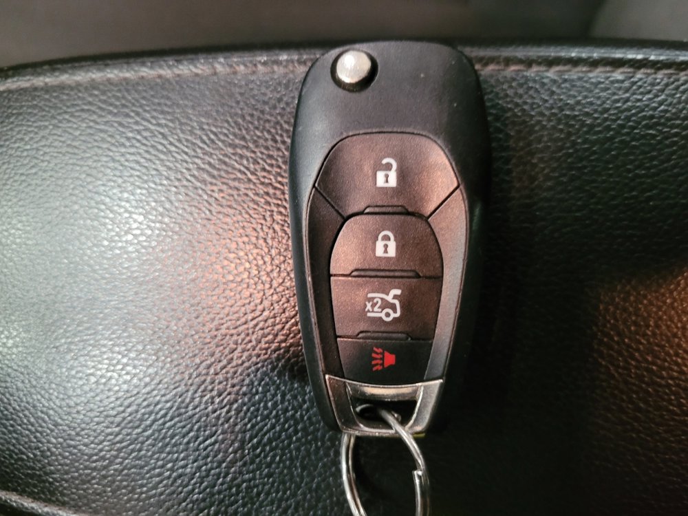 Used 2018 Chevrolet Cruze LS image 32