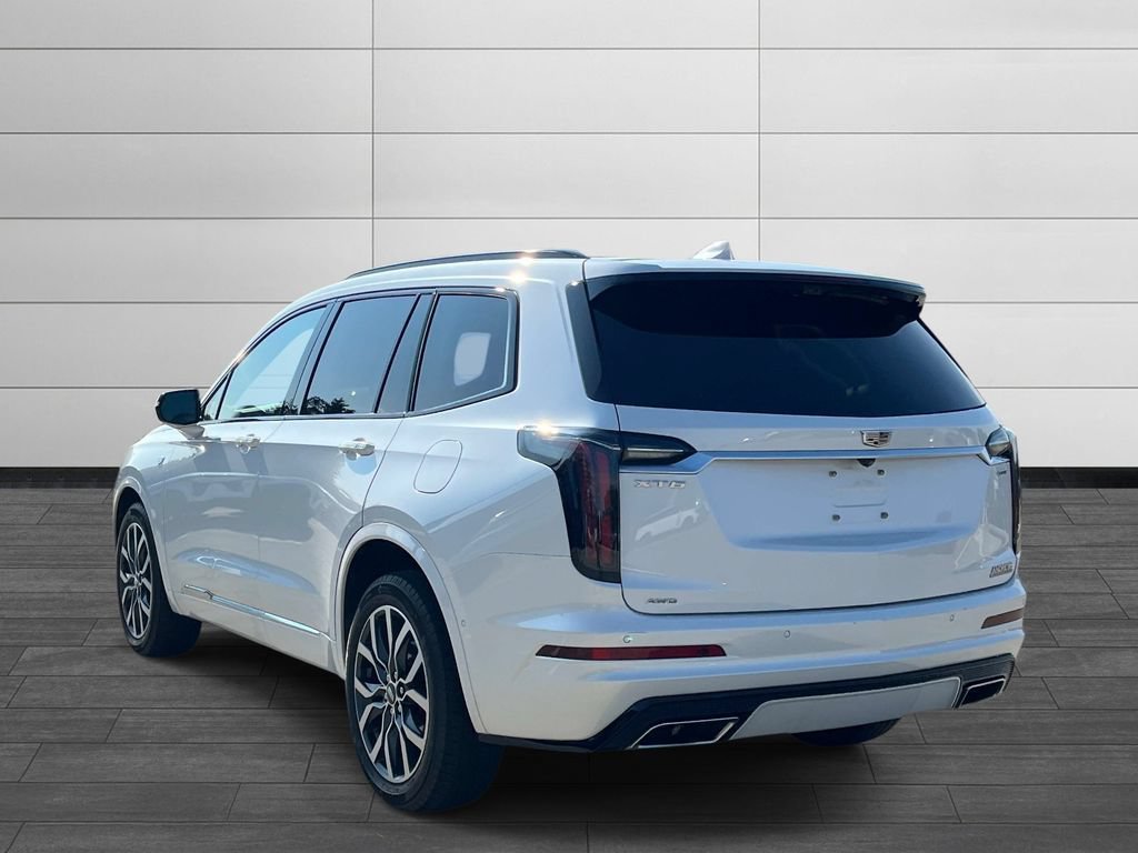 Certified 2024 Cadillac XT6 Sport w/ Platinum Package AWD/4WD image 3