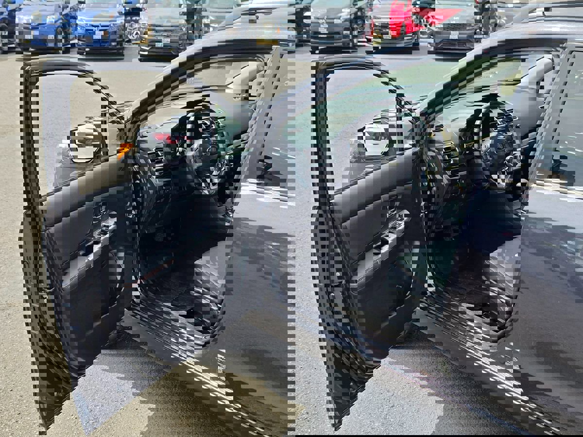 Used 2017 Subaru Crosstrek 2.0i Limited image 48