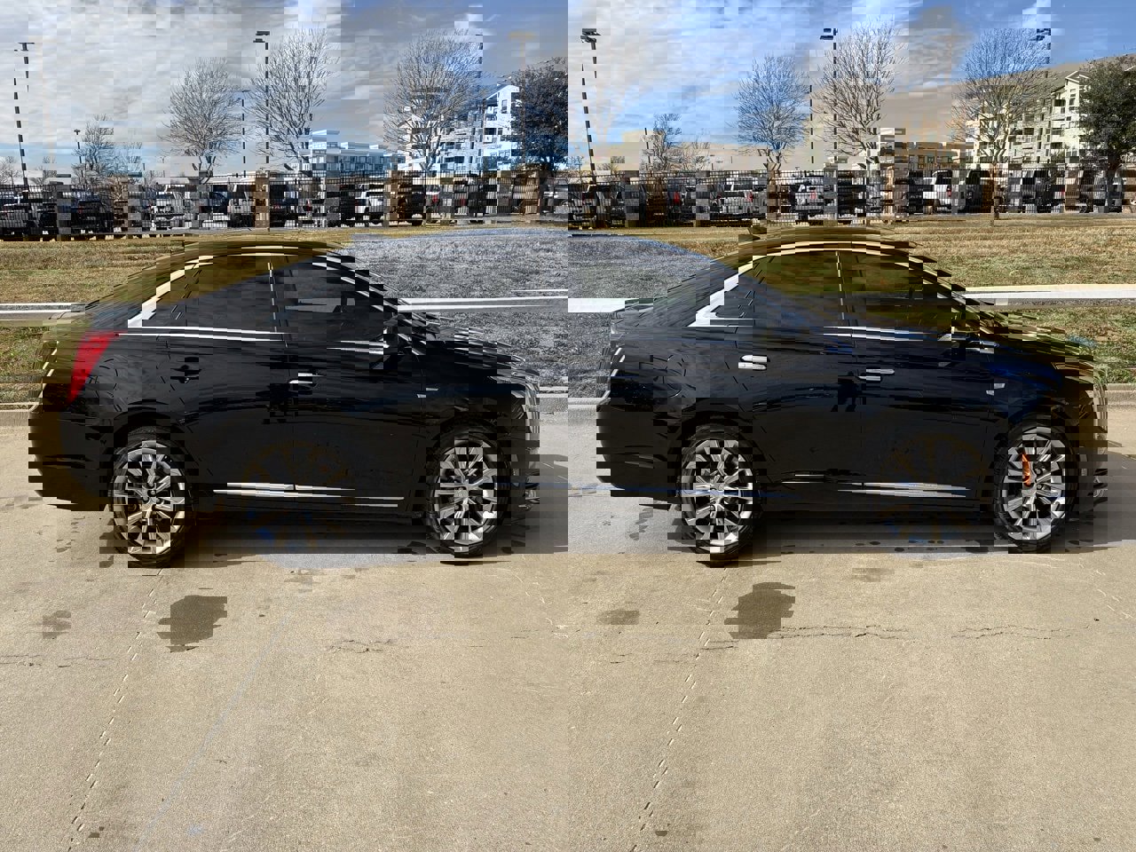 Used 2019 Cadillac XTS image 3