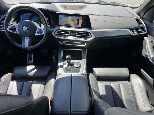 Used 2022 BMW X5 xDrive40i w/ Premium Essential Package image 17