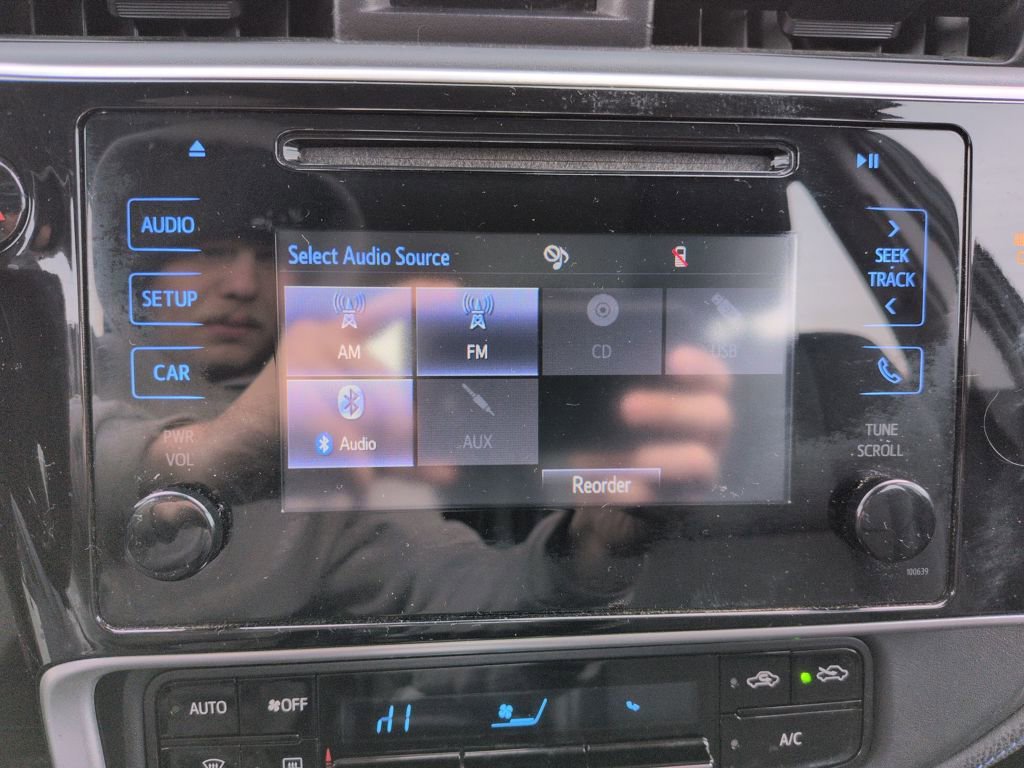 Used 2017 Toyota Corolla SE w/ Carpet Mat Package (TMS) image 20