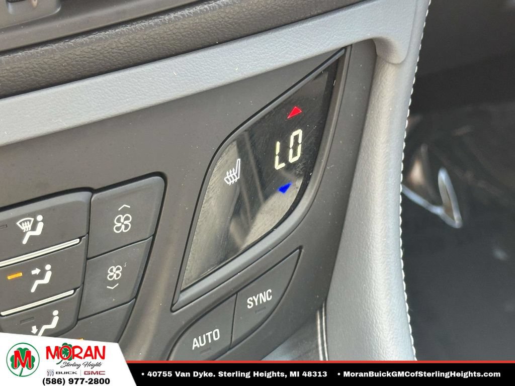 Certified 2019 Buick Envision Essence FWD image 27