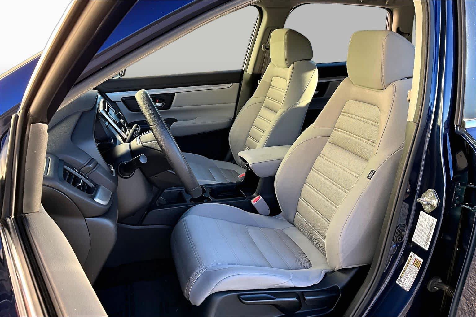 Used 2019 Honda CR-V LX image 7