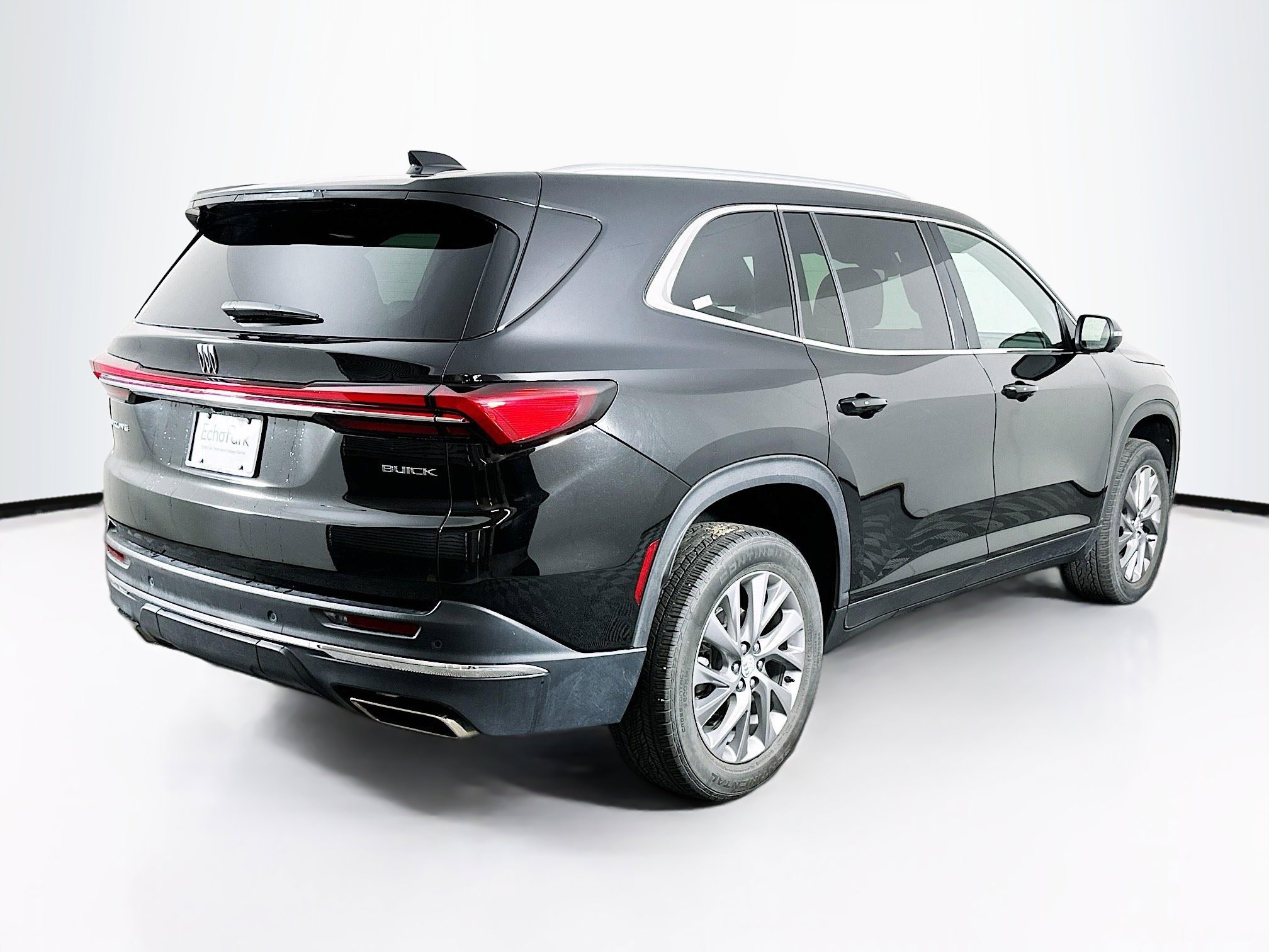 Used 2025 Buick Enclave Preferred image 9