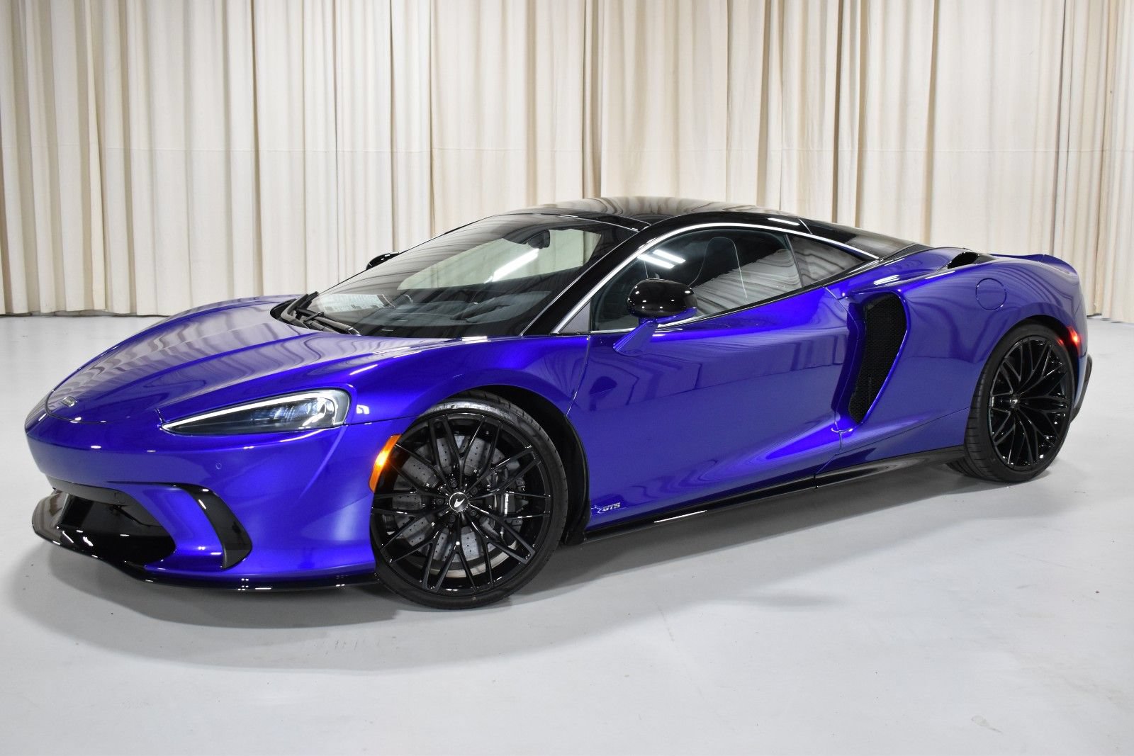 New 2025 McLaren GTS RWD video 1