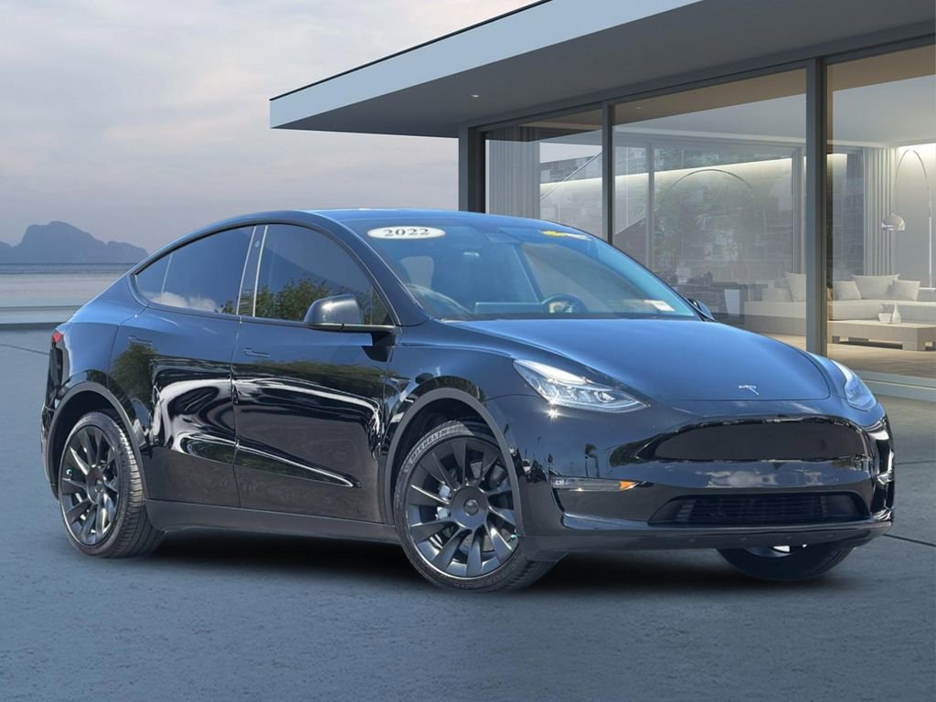 Used 2022 Tesla Model Y Long Range image 2