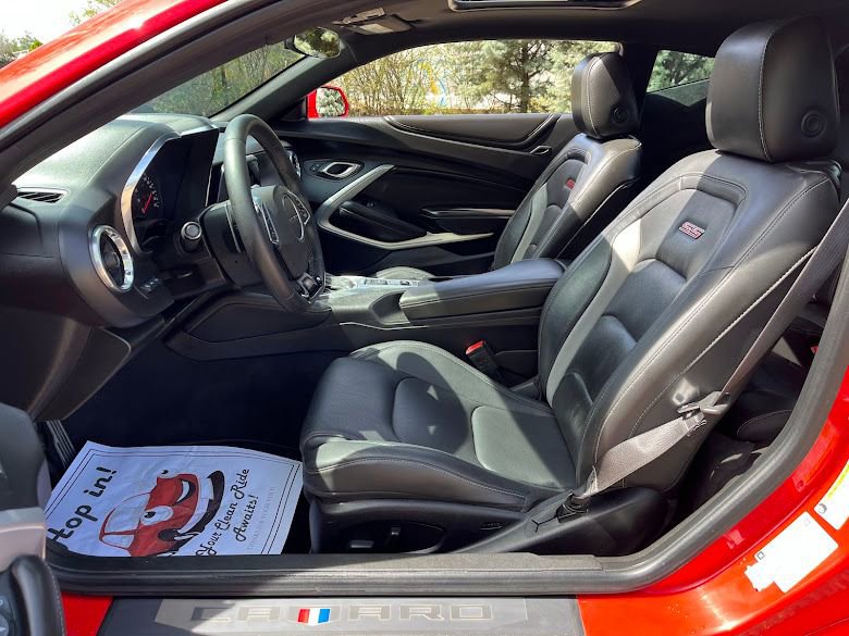 Used 2018 Chevrolet Camaro SS image 8