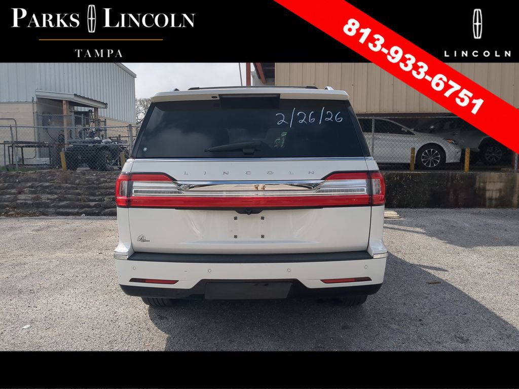 Used 2021 Lincoln Navigator Reserve image 6