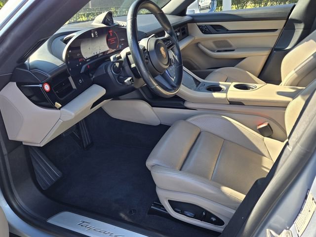 Used 2020 Porsche Taycan 4S image 10