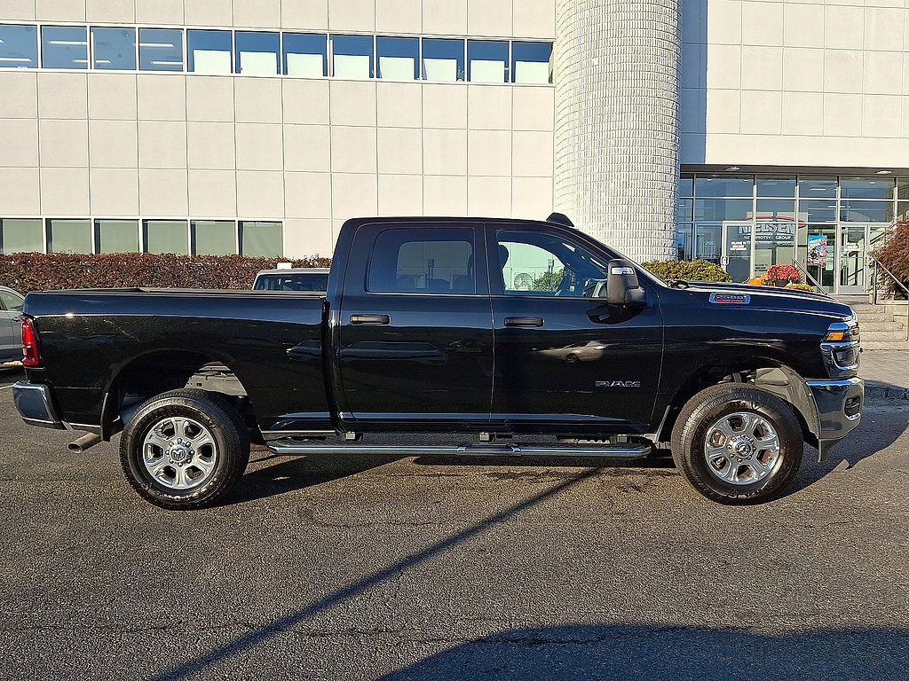 Used 2026 RAM 2500 Big Horn AWD/4WD image 32