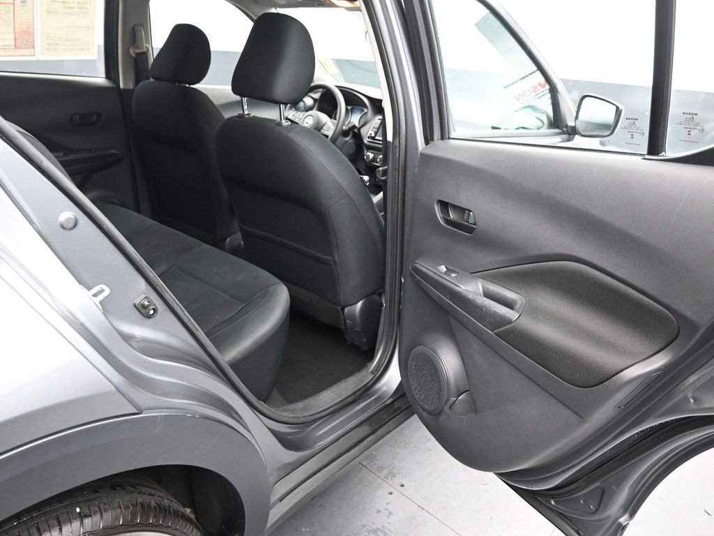 Used 2024 Nissan Kicks S FWD image 11